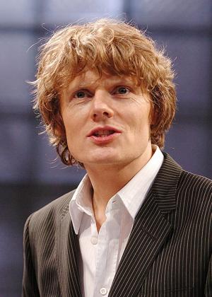 Julian Rhind-Tutt